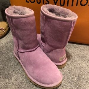 Lavender uggs
